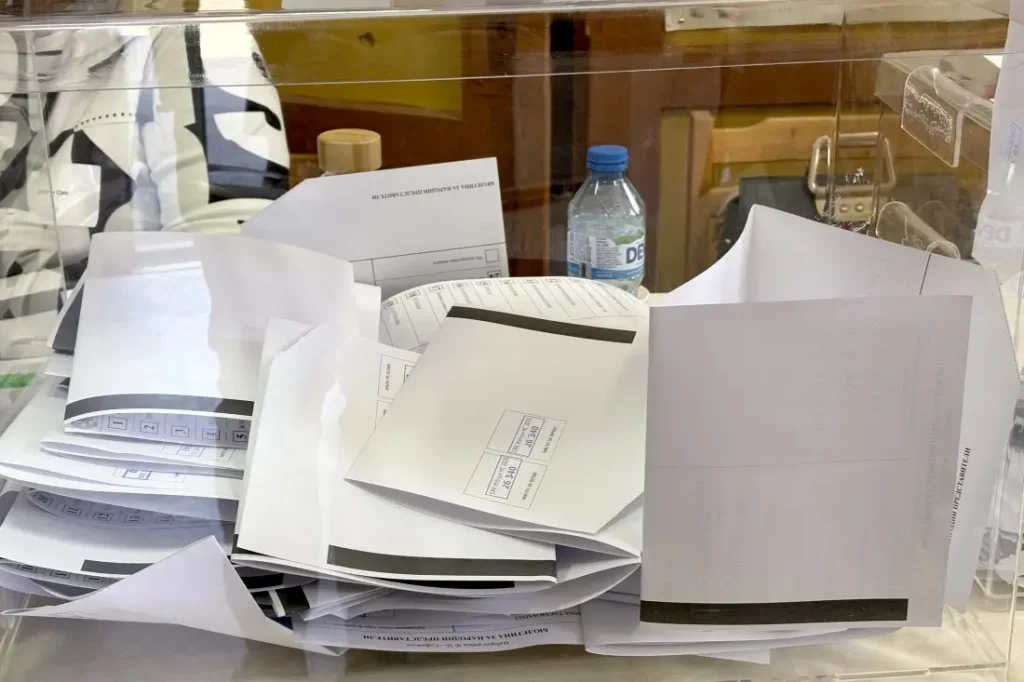 "Мяра": Близо 200 хил. гласа за "Прогресивна България" са дошли от ГЕРБ