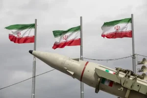 Иран отрича атаките срещу ОАЕ, но предупреждава за „решителна реакция“