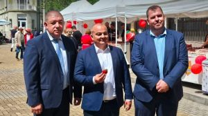 Министър Абровски в Кричим: Законопроект за овладяване на цените влиза в парламента