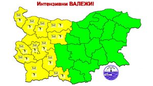 НИМХ предупреждава за гръмотевични бури и силен вятър, обявен е жълт код за 11 области