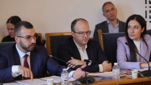 След бурни дебати: Комисията прие спорни промени в парламентарния правилник