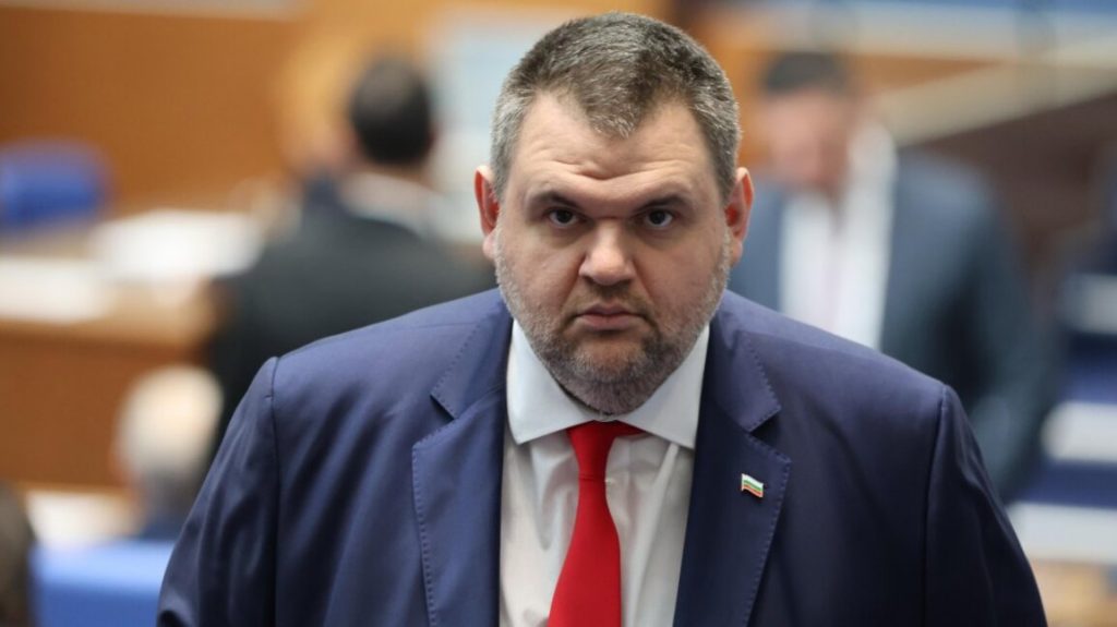 Прокуратурата е прекратила разследването за доходите на Делян Пеевски