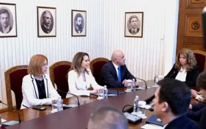 ГЕРБ-СДС поиска бюджетна консолидация и предупреди срещу трайно задлъжняване