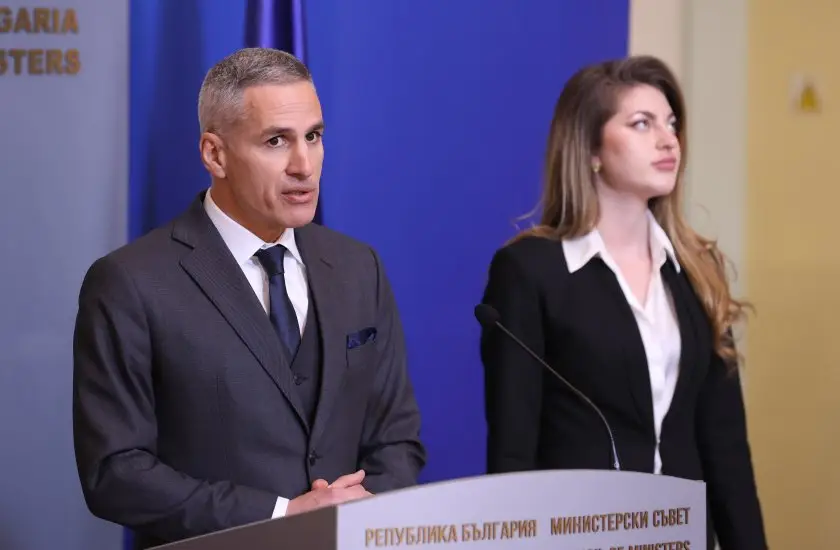 Гюров: Следващото правителство получава повече време и около 2 млрд. евро по ПВУ