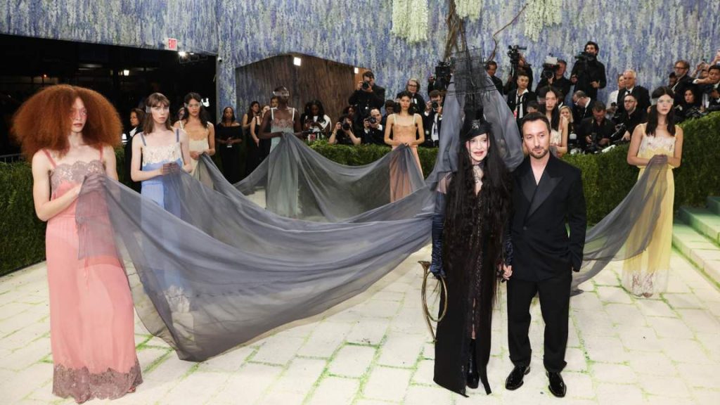 Met Gala събра мода, знаменитости и милиони за Института по костюмите