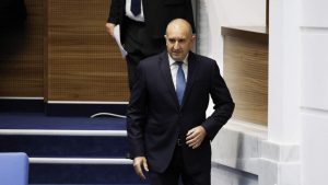 Антикорупцията се очертава като първи тест за управлението на Радев