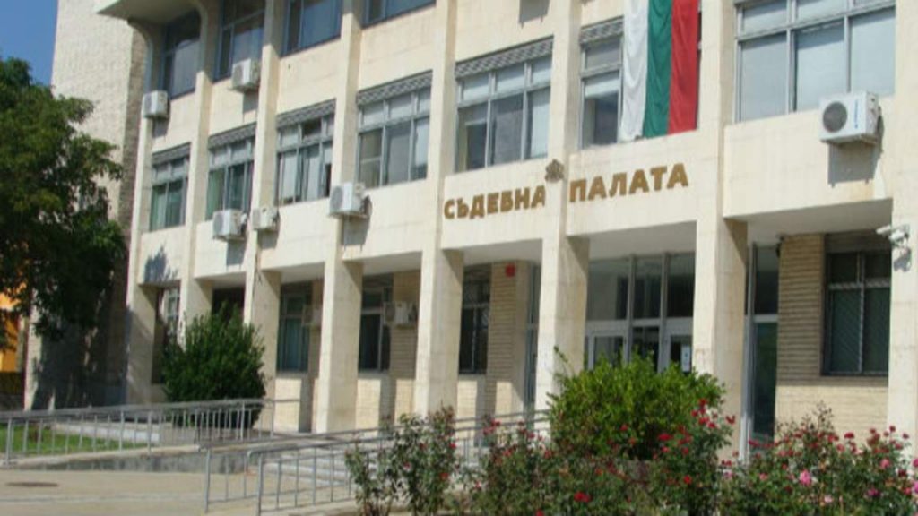 Бдение в Благоевград в памет на 16-годишната Ивана