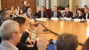 Бюджетната комисия одобри на първо четене спорните мерки за цените