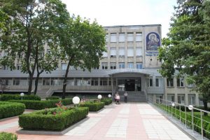 След мелето на „Челопешко шосе“: Оперираха гръбнака на единия от шофьорите в УМБАЛ „Св. Анна“