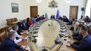 Министерският съвет предприема спешни мерки в подкрепа на транспортния бранш