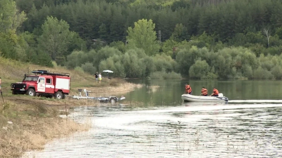Откриха труп на 72-годишен мъж в язовир „Дяково“