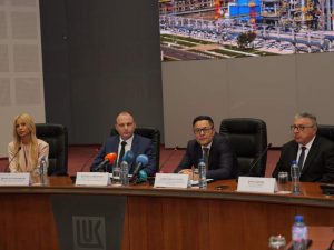 Държавата няма да национализира „Лукойл“, Евгени Симеонов поема поста на особен представител след гафове на Спецов
