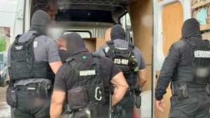 Над 250 кг марихуана и хеликоптер без регистрация са открити при акция в Ямболско