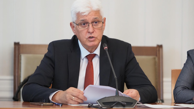 Димитър Стоянов: България спира военната помощ за Украйна
