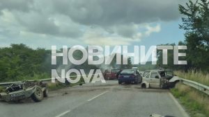 Тежка катастрофа затвори пътя София – Варна край Лясковец