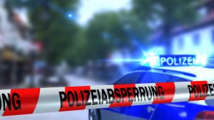 Полицията издирва нападател след стрелба в жилищна сграда в Германия