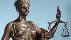 И Съюзът на съдиите скочи срещу орязването на бюджета, министър Найденов отвърна: Всеки трябва да поеме тежестта