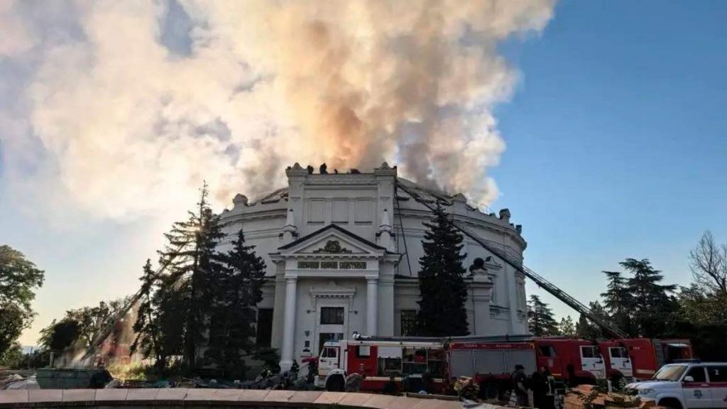 Украински удари оставиха Севастопол без ток