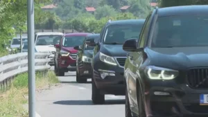 Засилен трафик към Гърция, очакват се тапи край Симитли и Кресна