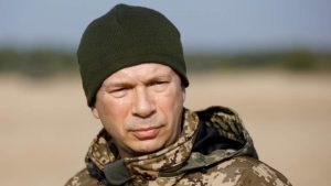 Генщабът на Украйна опроверга слуховете за уволнението на генералите Сирски и Гнатов