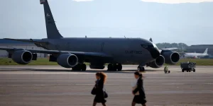 Американски военни самолети-цистерни кацнаха в авиобаза „Безмер“