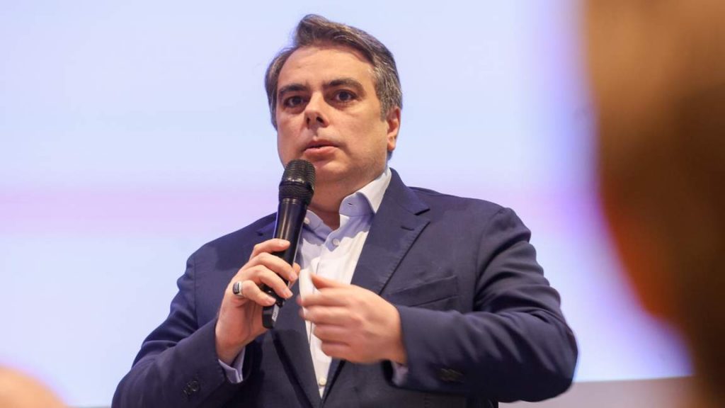 Асен Василев категоричен: Ще имаме единна кандидатура за президент!