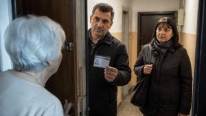 Нова схема за измама: мними полицаи и социални служители опитват да влизат в домове