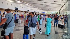 ЕС въвежда по-вече права за пътниците при закъснели и отменени полети