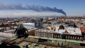 Украински дронове предизвикаха голям пожар в складове край Санкт Петербург