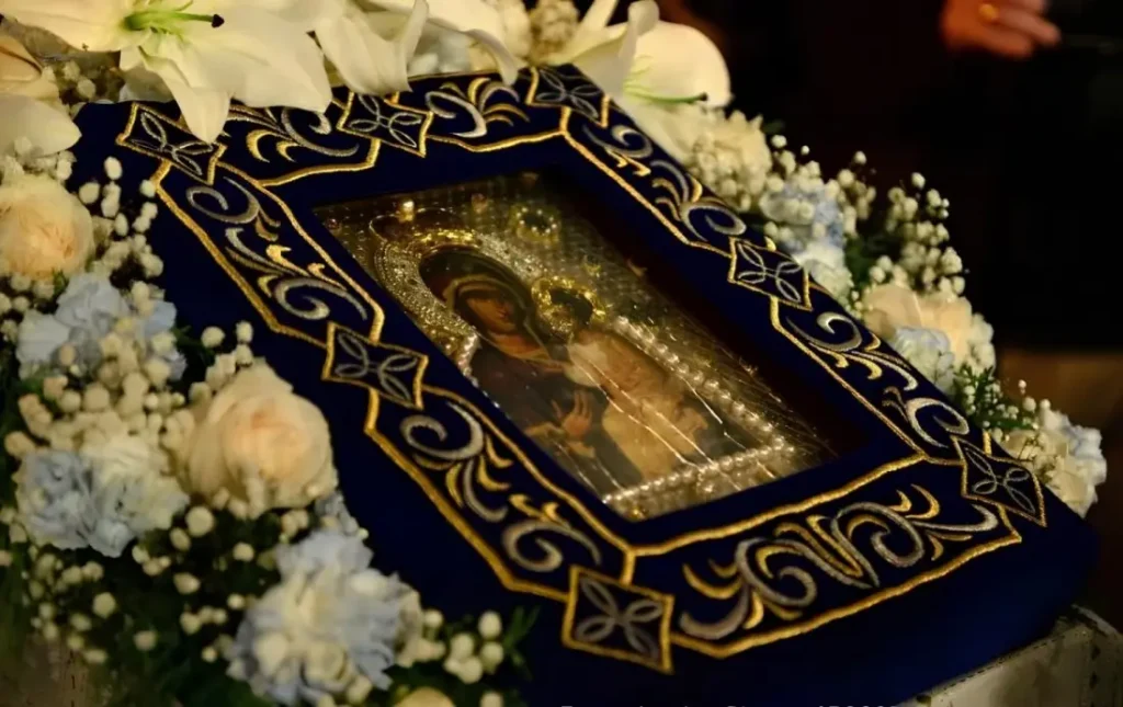 България посреща чудотворната икона на Света Богородица – „Хавайска“