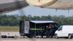 Германската прокуратура пое разследването след дрон с взрив и въздушен сблъсък на летището в Лайпциг