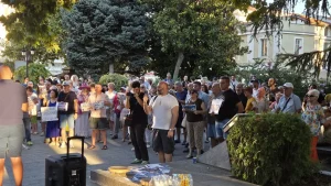 Граждански протест в Пловдив приветства действията на финансовия министър за Панаира