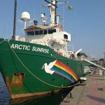 Корабът Arctic Sunrise на „Грийнпийс“ акостира във Варна срещу добива на нефт и газ в Черно море