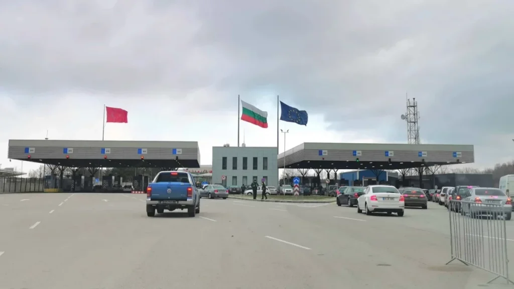 Задържаха митничари на ГКПП „Капитан Андреево“ при съвместна акция на ГДБОП и Агенция „Митници“