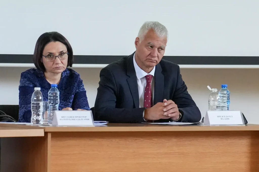 Прокуратурата изиска пълната справка с антикорупционни сигнали от ДАНС след премиерски брифинг