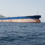 Кораб е бил ударен от снаряд в Ормузкия проток
