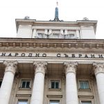 Премахва се продуктовата такса за моторните превозни средства