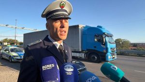Предпразнично: Над 700 екипа на полицията контролират трафика по пътищата