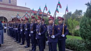 Тържествена литургия за празника в храм "Св. 40 мъченици" във В. Търново