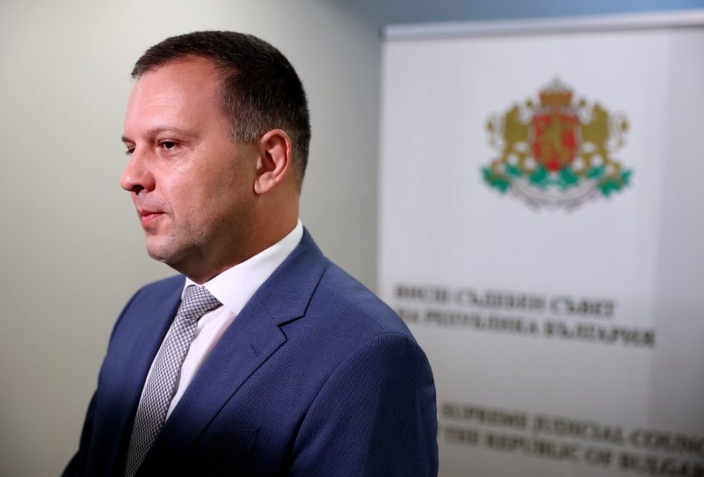 Правосъдният министър призова за избор между повече от един кандидат за изпълняващ функциите главен прокурор