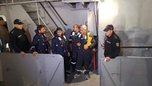 Четирима от спасените моряци от потопения край Крапец кораб „HS Dignity“ пристигнаха във Варна