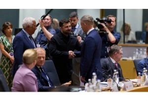 Унгарският премиер Петер Мадяр и Володимир Зеленски договориха нова основа за двустранните отношения