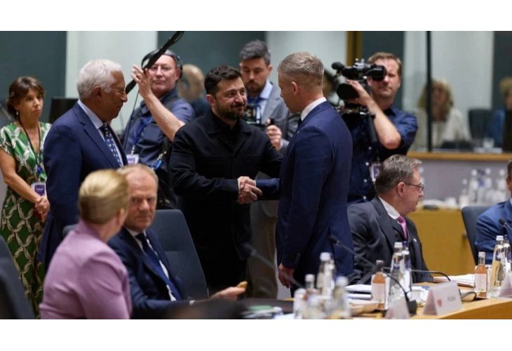 Унгарският премиер Петер Мадяр и Володимир Зеленски договориха нова основа за двустранните отношения