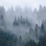 Променлива облачност и лоши условия за туризъм в планините днес