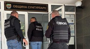 Има задържани при акцията на ГДБОП и ДАНС в Община Сунгурларе и Бургас