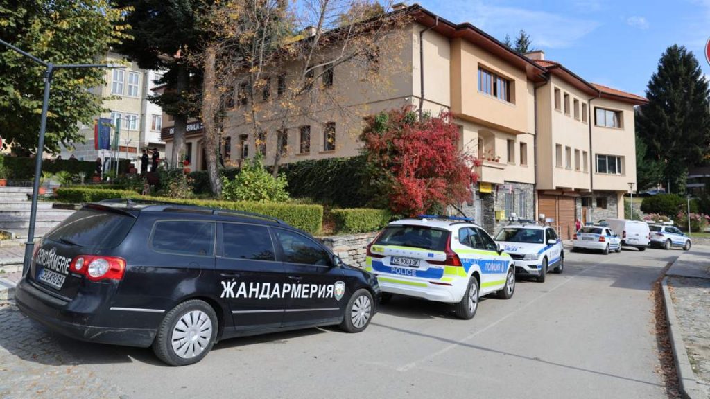 Повдигнаха обвинения на кметовете на Белица и Сунгурларе за търговия с влияние