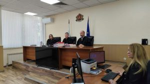 Апелативният съд остави в ареста 14-годишния, обвинен за убийството на майка си в Пловдив