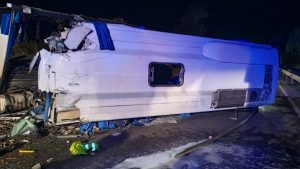 Движението по пътя Пазарджик–Пловдив е възстановено след катастрофата с двама загинали