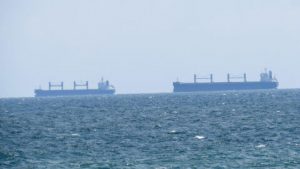 Кораби отказват да товарят българско зърно заради атаките в Черно море