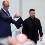Германският канцлер е на визита в Киев